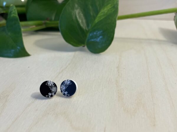 Acrylic black and white orchid flower stud earrings