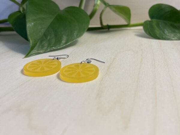 Acrylic yellow lemon slice dangle earrings