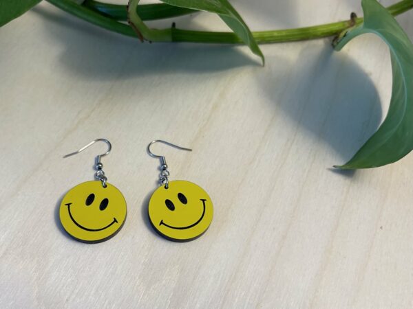 Acrylic happy smiley face dangle earrings